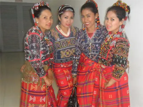 Dad B'laan libun lamsak dad alsak B'laan	